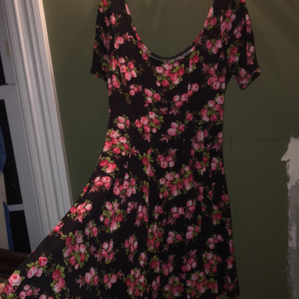Floral tight fitted dress, medium length